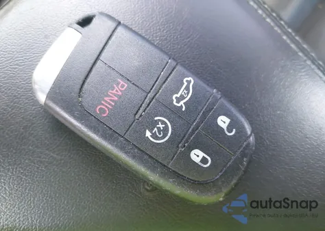 2015 Chrysler 200 S z USA, uszkodzony, nr VIN 1C3CCCBB2FN748916